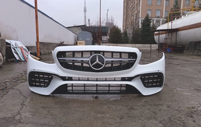 Бампер на Mercedes